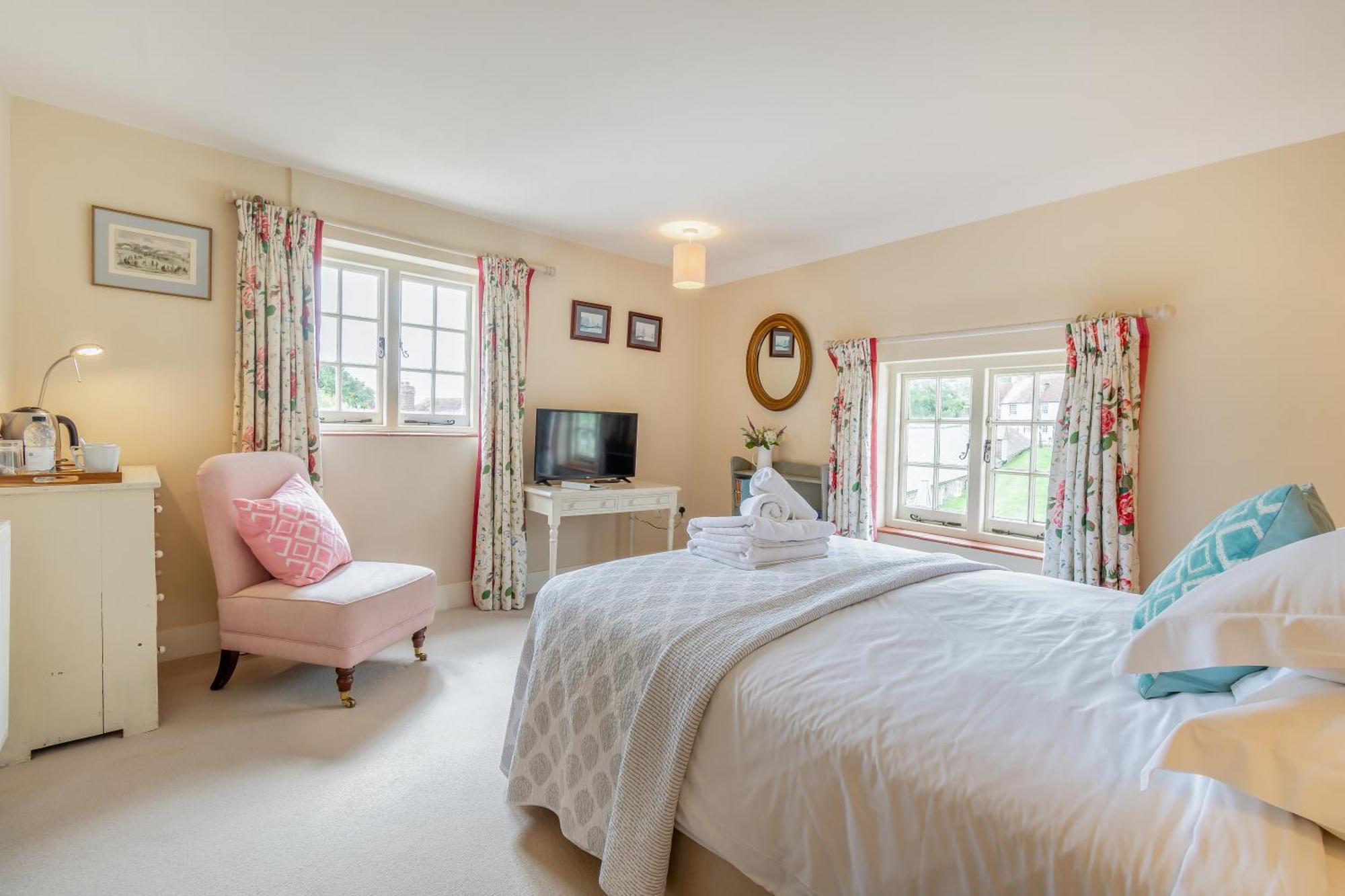 Tiger Inn - Elizabeth Eastdean Bilik gambar